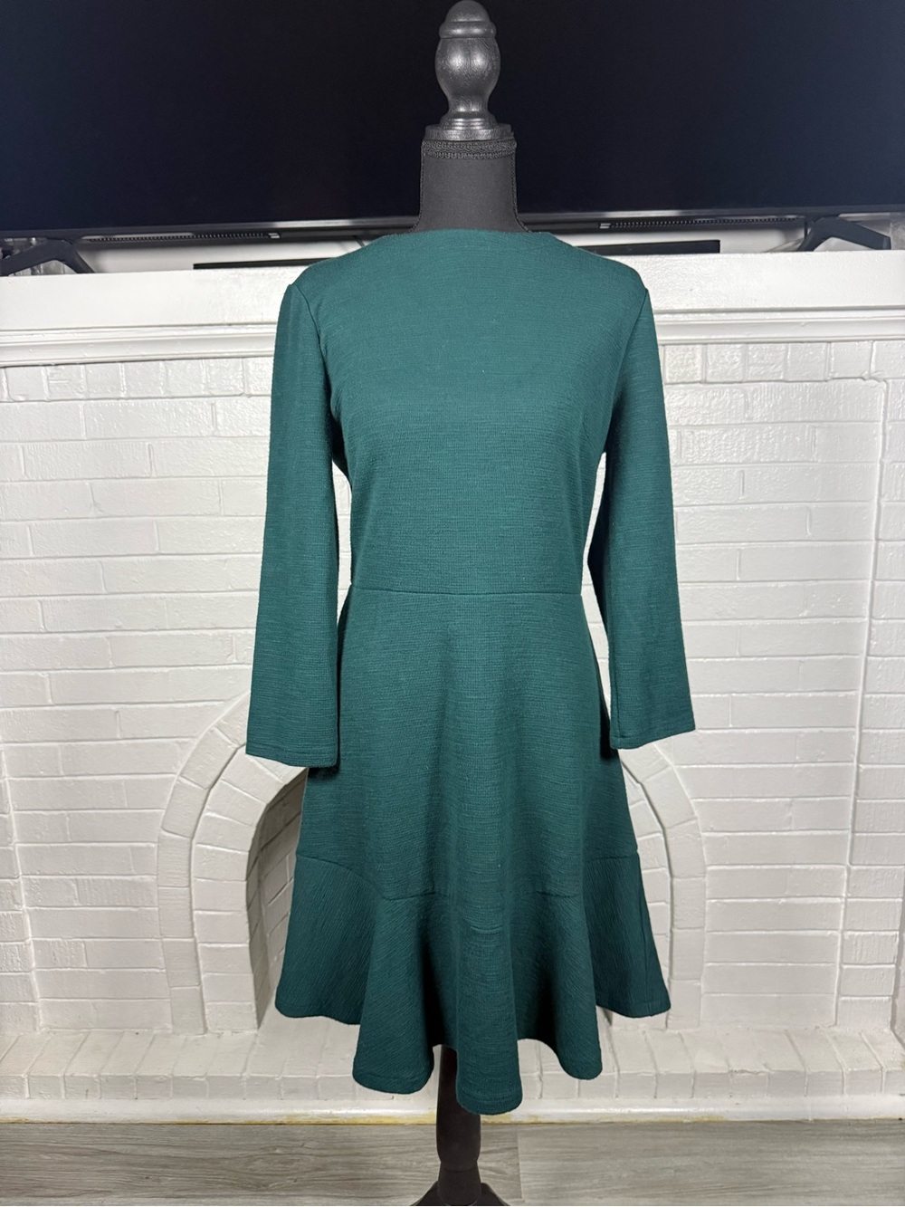 GAP Fit & Flare Long Sleeve Knit Dress – Textured Green – Size 4